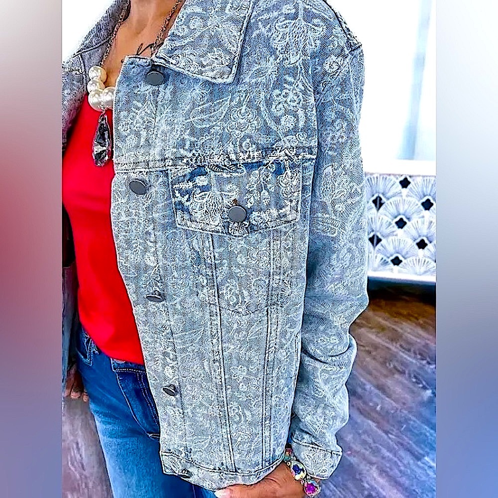 🍒BOGO50%🍒🆕🩵BAEVELY: Denim Floral Print Jacket SMALL
